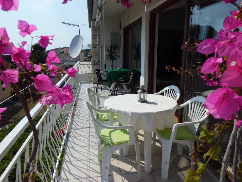 Apartments Viskovic Makarska Kamer foto