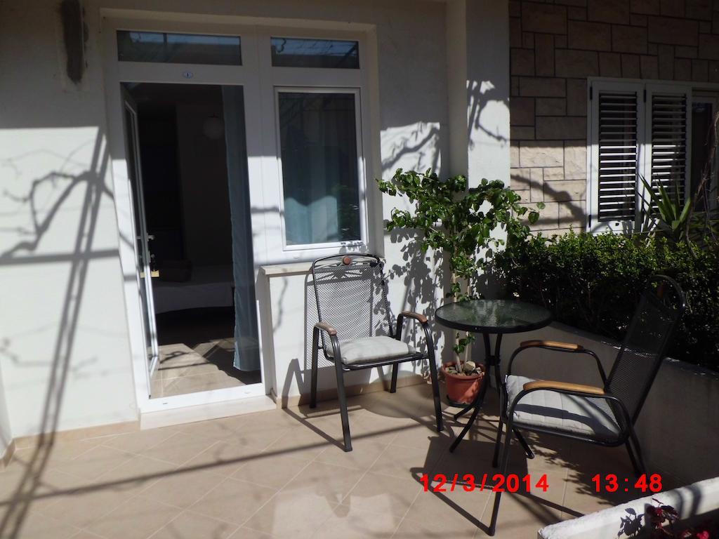 Apartments Viskovic Makarska Kamer foto